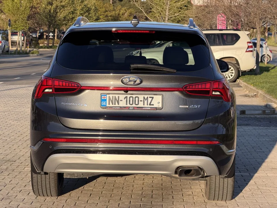 Hyundai SantaFe 2023 — миниатюра 3