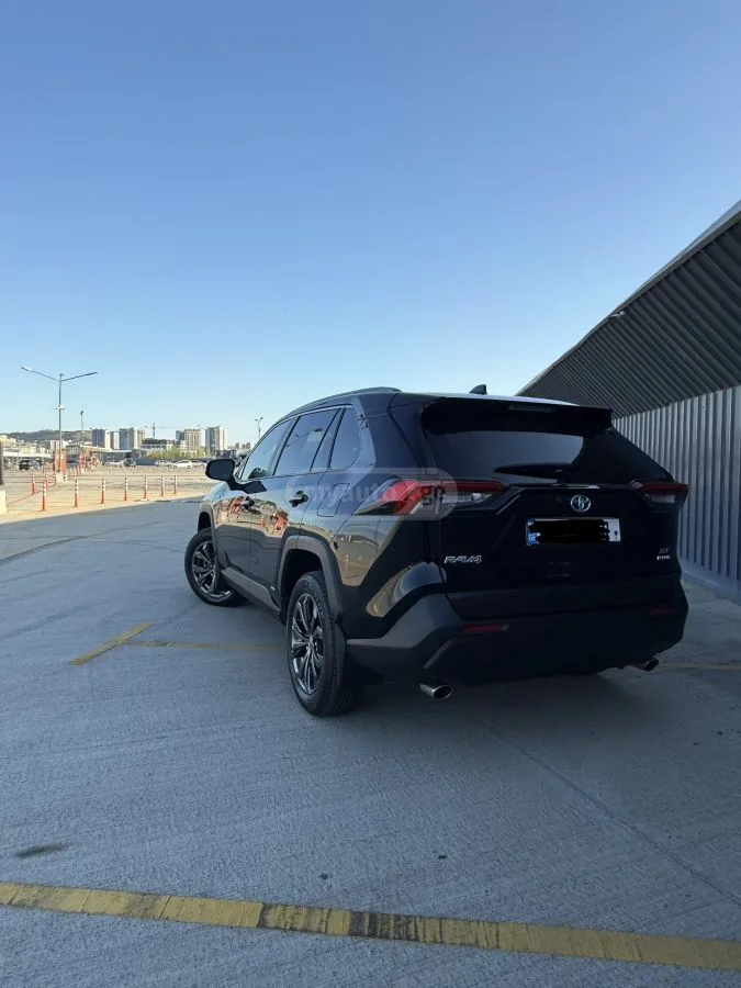 Toyota RAV4 2024 — миниатюра 2