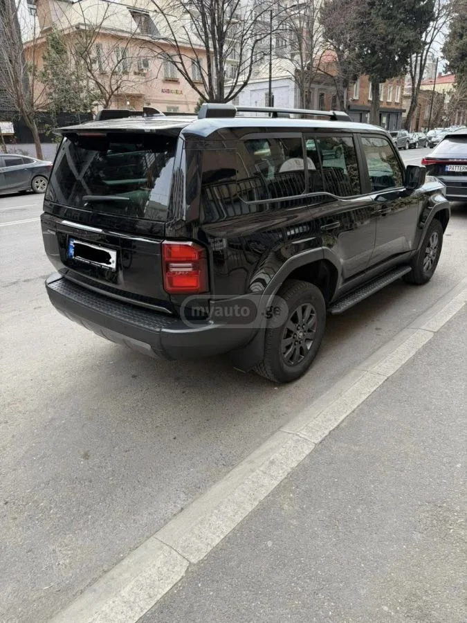 Toyota Land Cruiser Prado 2024 — миниатюра 2