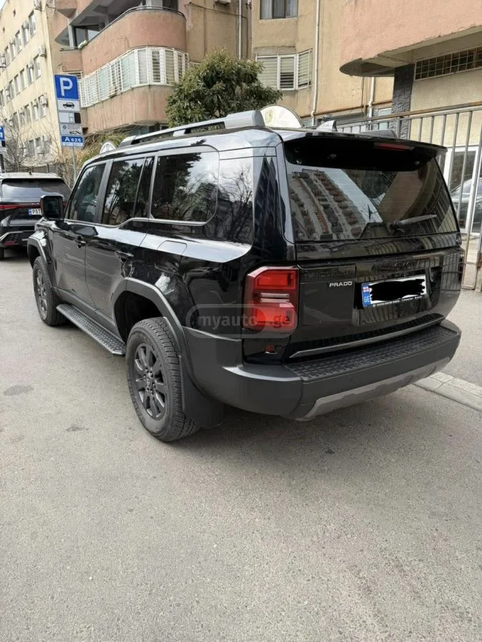 Toyota Land Cruiser Prado 2024 — миниатюра 4