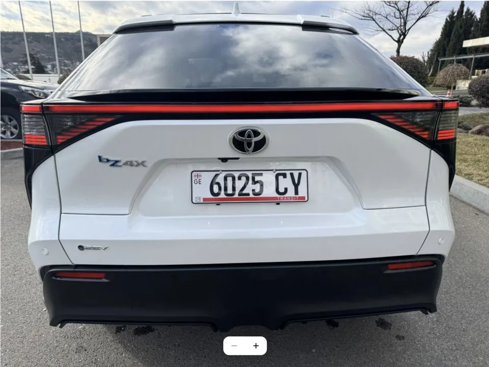 Toyota Bz4X XLE 2025 — миниатюра 5