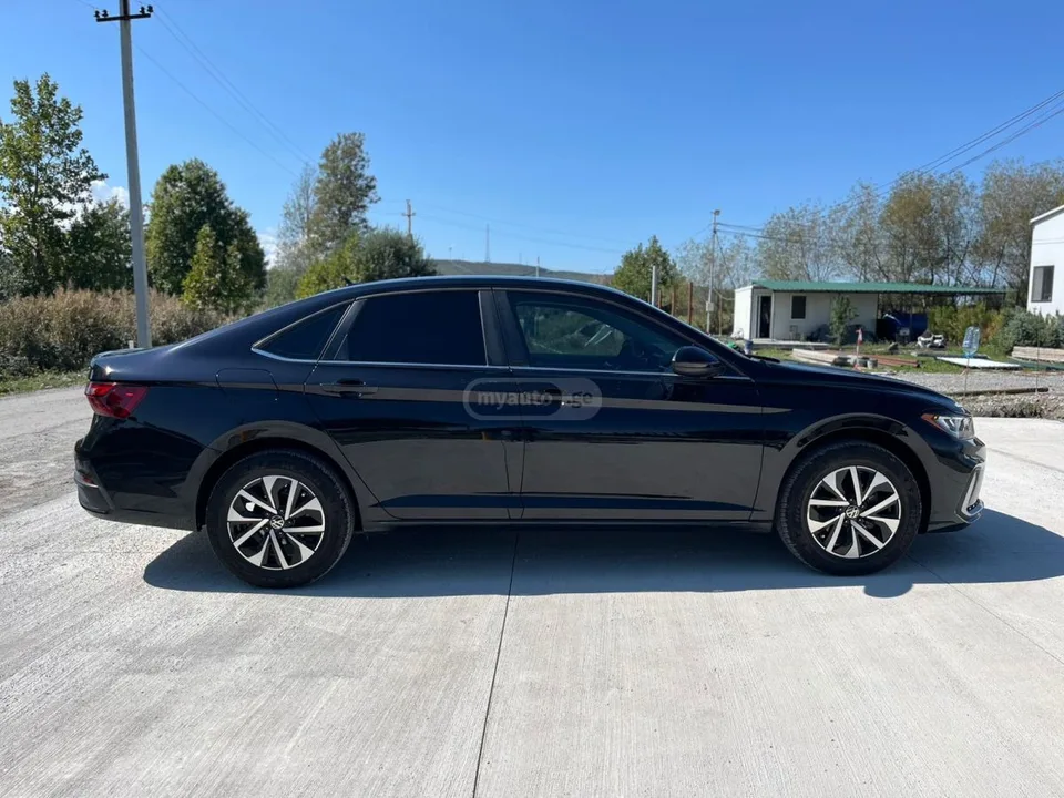 Volkswagen Jetta S 2024 — миниатюра 5
