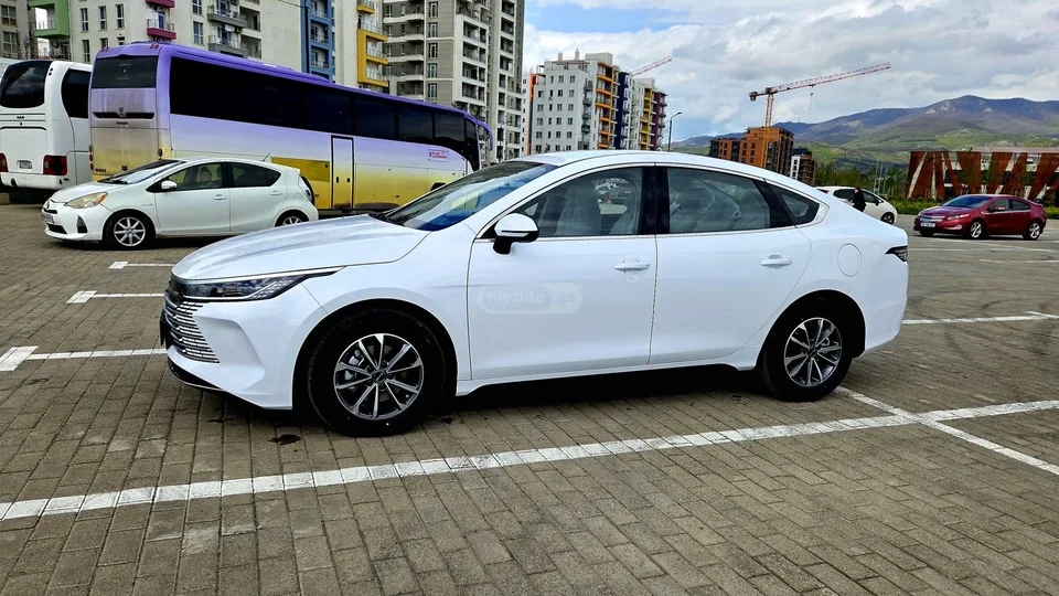 BYD Destroyer 05 EV RANGE 55 KM 2026 — миниатюра 2