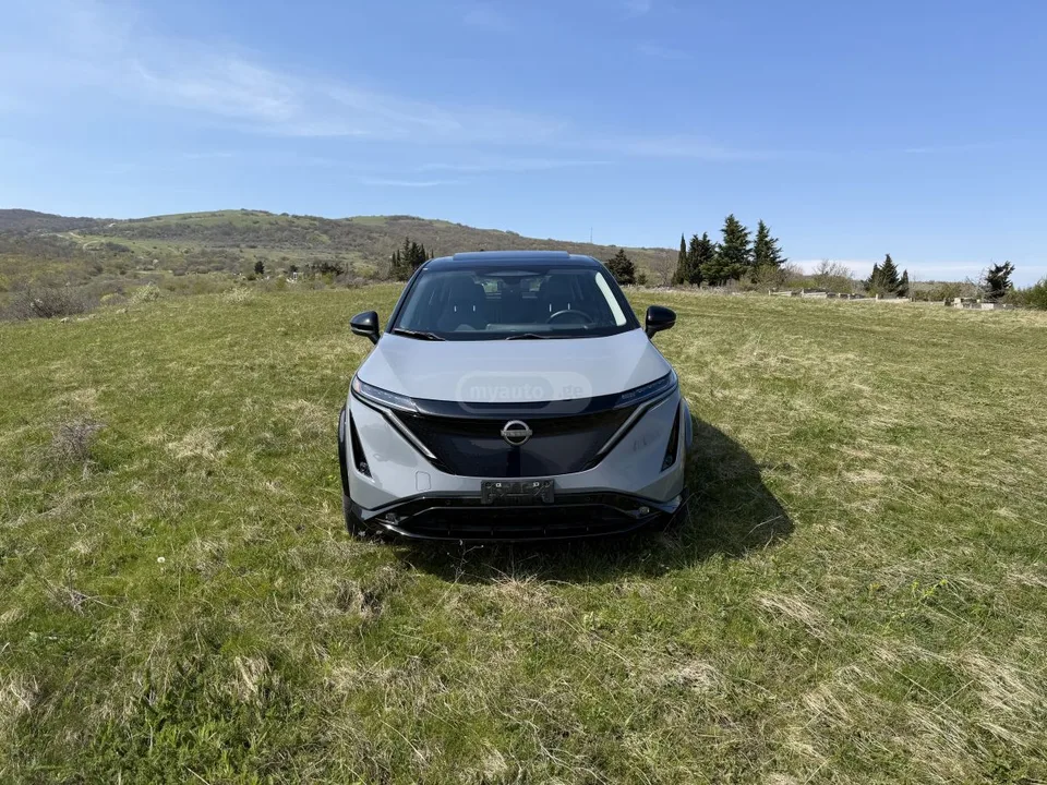 Nissan Ariya PLATINUM+ 4dr e 4ORCE All Whee 2023 — миниатюра 5
