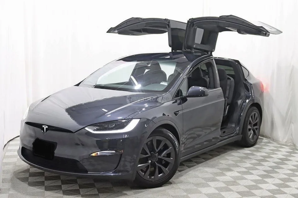 Tesla Model X 2024 — миниатюра 4