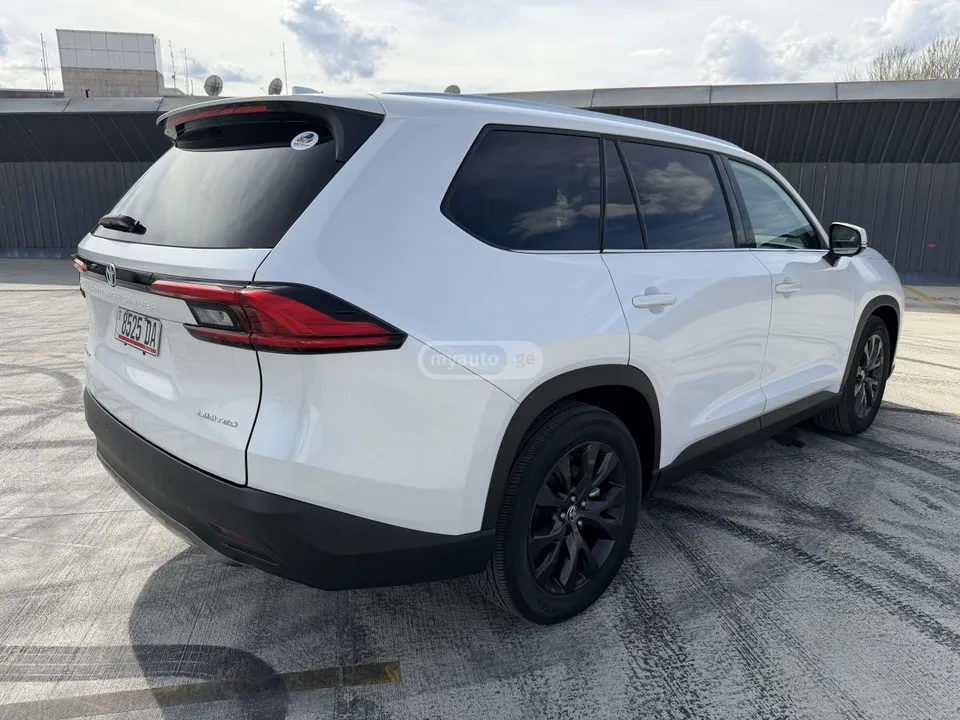 Toyota Grand Highlander Limited 2024 — миниатюра 3