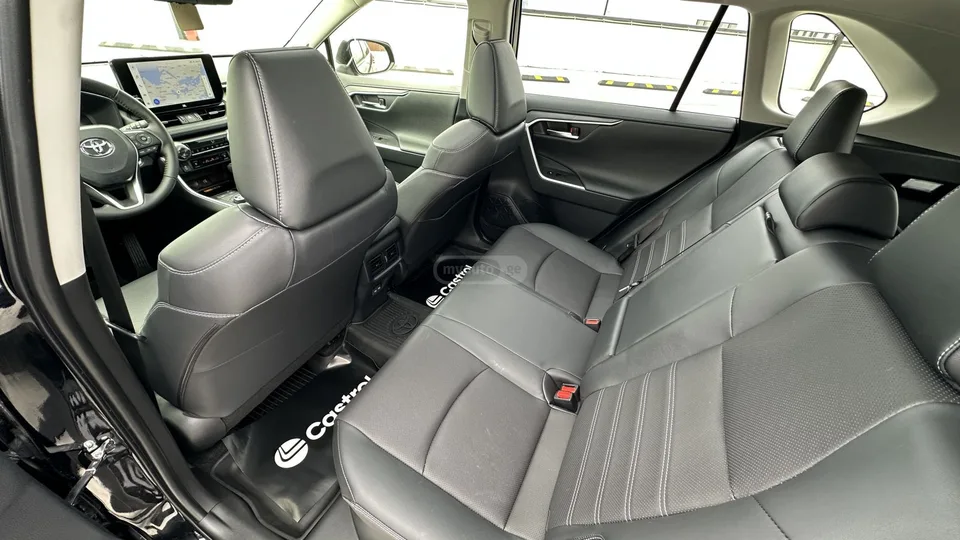Toyota RAV4 2025 — миниатюра 3