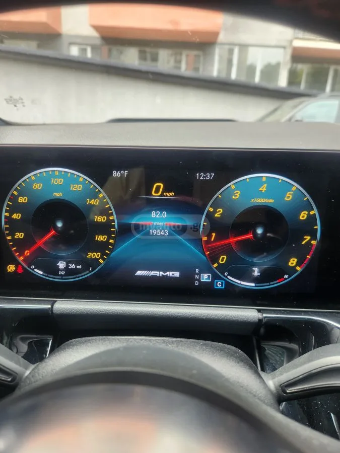 Mercedes-Benz GLA 45 AMG 2023 — миниатюра 2