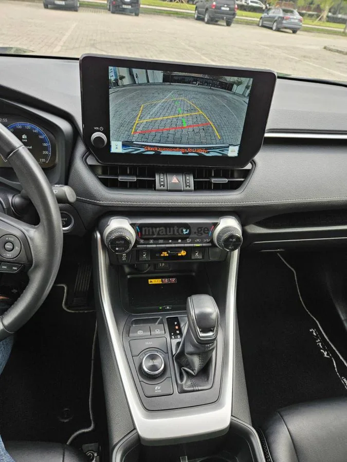 Toyota RAV4 2024 — миниатюра 3