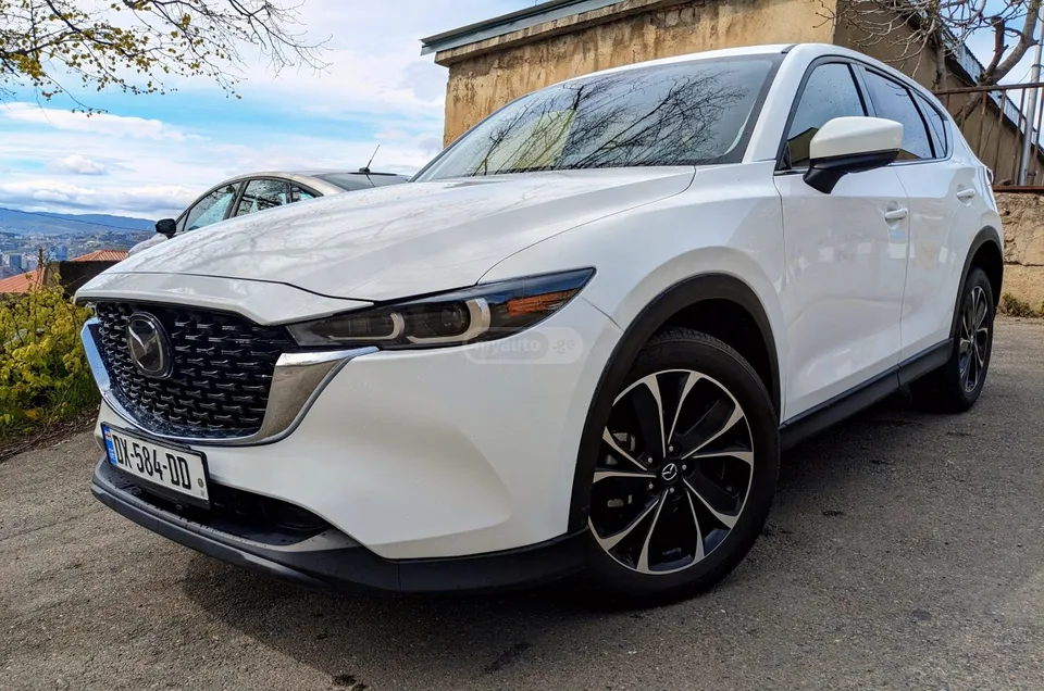 Mazda CX-5 Premium 2022 — фото 1, купить с доставкой в Москву