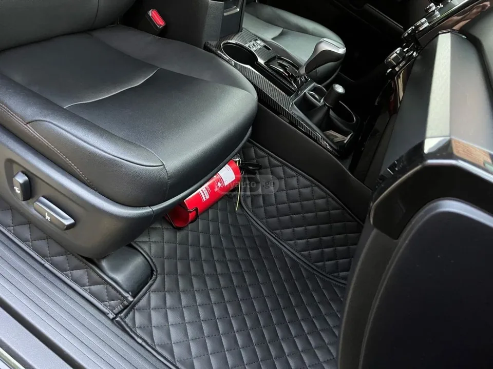 Toyota 4 Runner TRD Off Road 4dr 4x4 Automatic 2022 — миниатюра 4