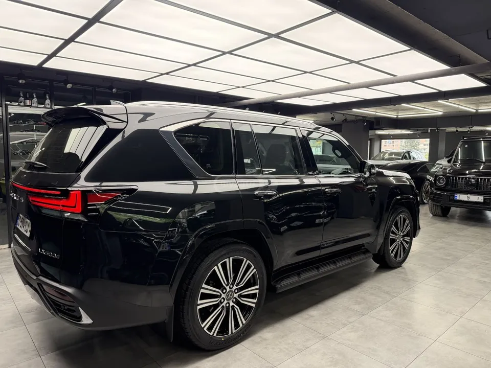 Lexus LX 500 2026 — миниатюра 2