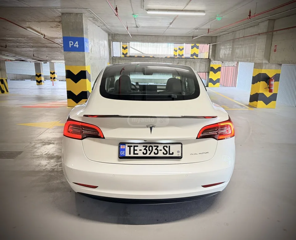 Tesla Model 3 Long Range Dual Motor 2022 — миниатюра 3