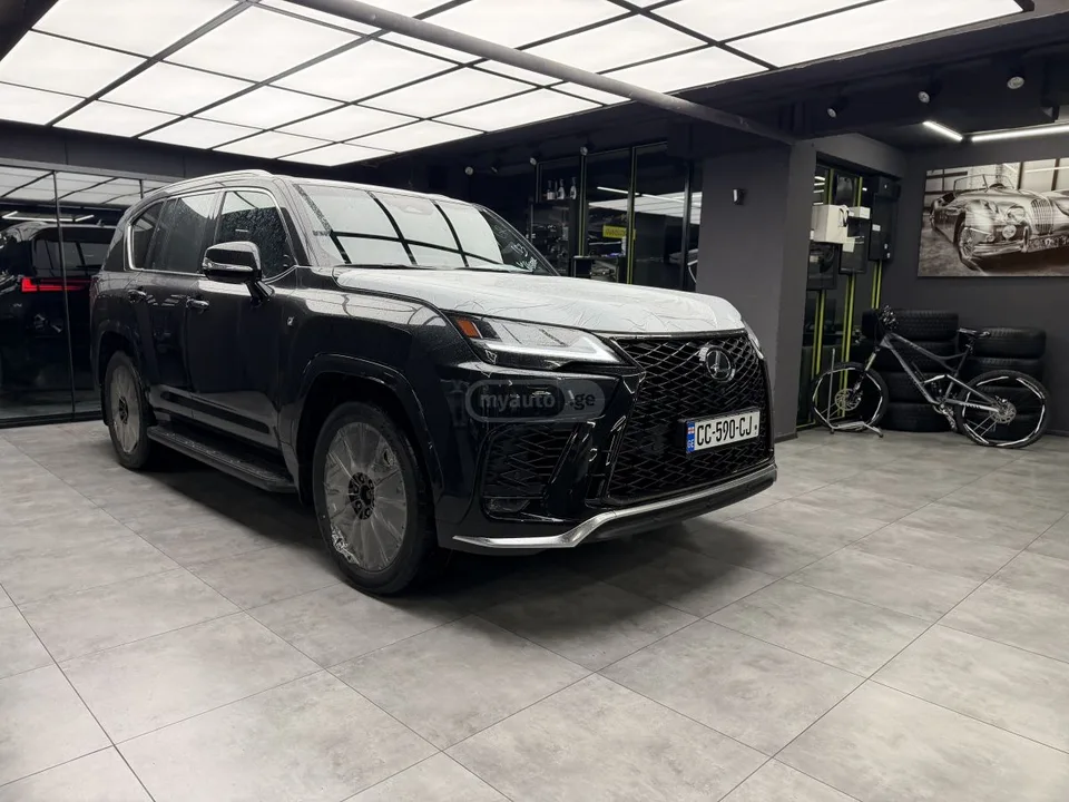 Lexus LX 500 2026 — фото 1, купить с доставкой в Москву