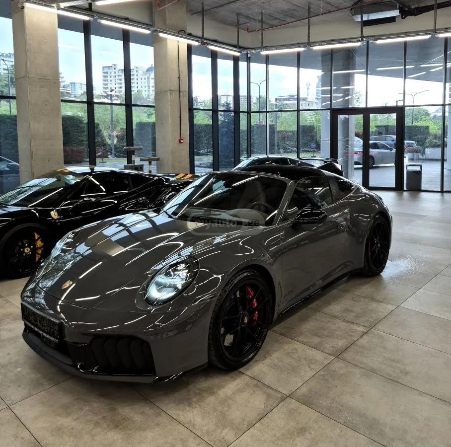 Porsche 911 2025 — миниатюра 2