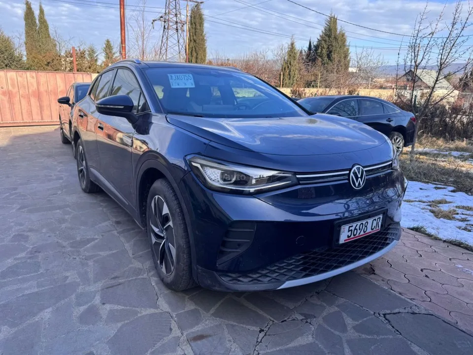 Volkswagen ID.4 2022 — фото 1, купить с доставкой в Москву
