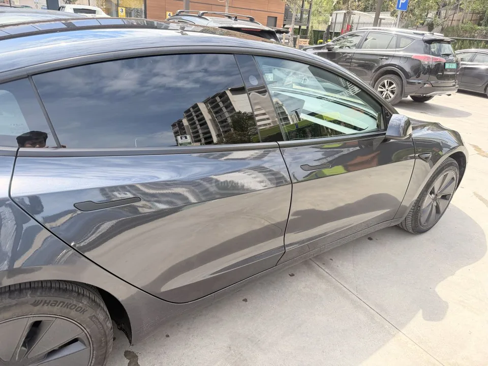 Tesla Model 3 2025 — миниатюра 4
