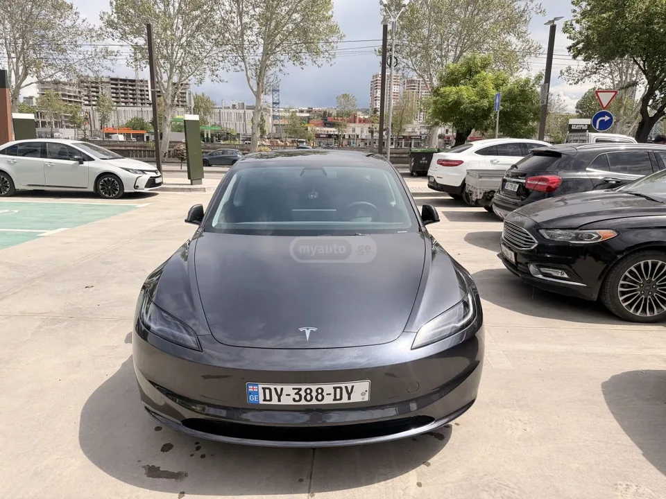 Tesla Model 3 2025 — миниатюра 5