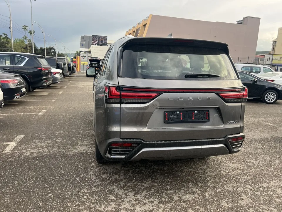 Lexus LX 500 2026 — миниатюра 4