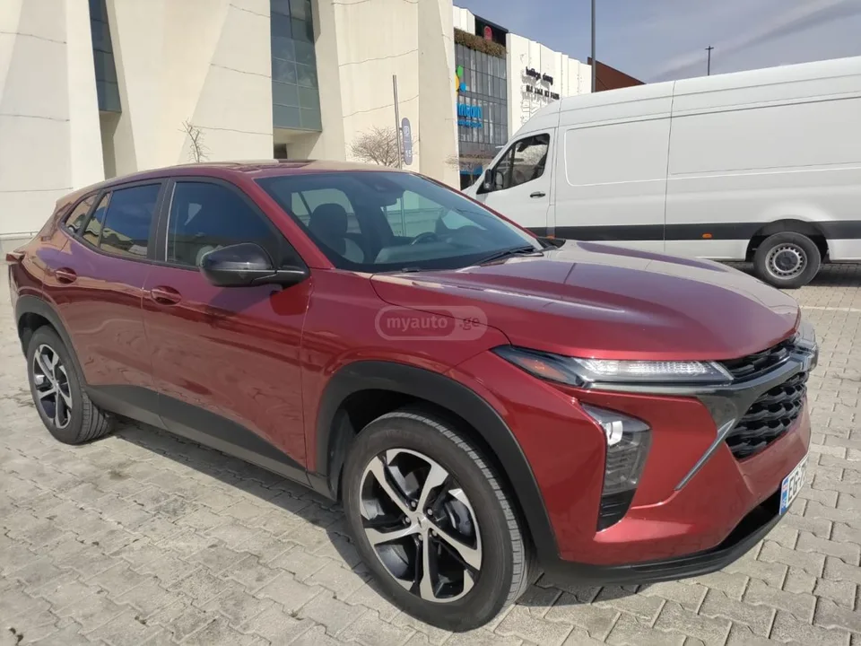 Chevrolet Trax Crossover 2023 — миниатюра 2