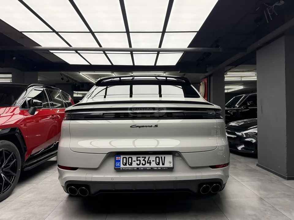 Porsche Cayenne S 2025 — миниатюра 5