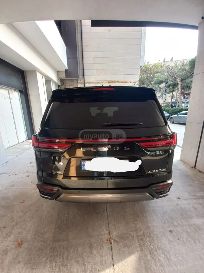 Lexus LX 500 2024 — миниатюра 2