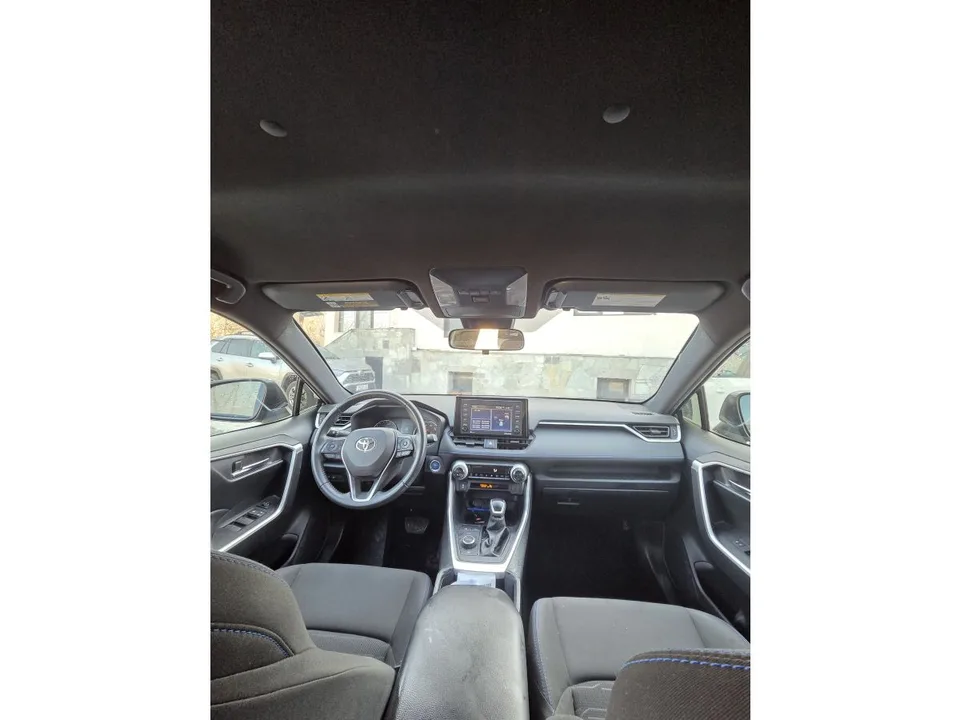 Toyota RAV4 SE 4dr All-Wheel Drive CVT 2022 — миниатюра 3