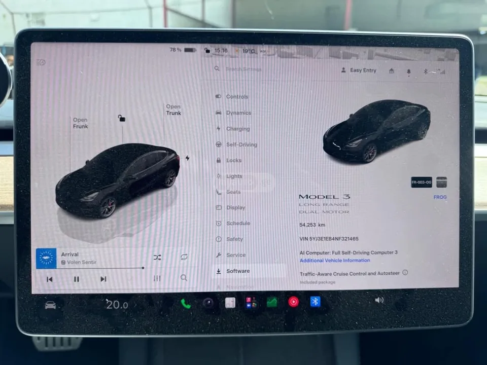 Tesla Model 3 2022 — миниатюра 3