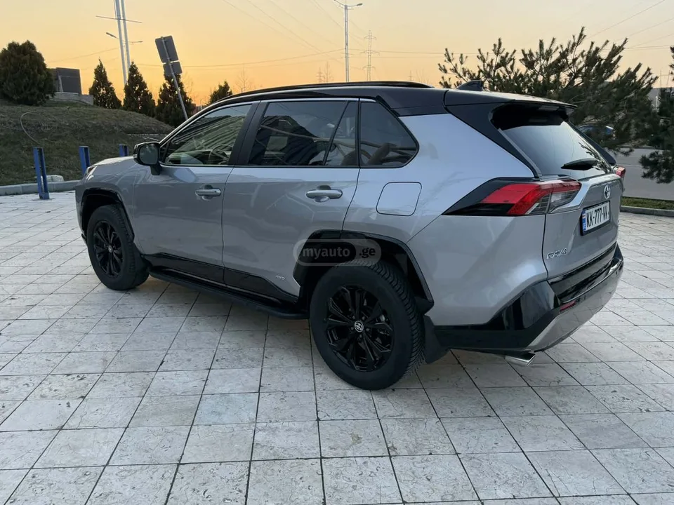 Toyota RAV4 XSE Hybrid 2024 — миниатюра 2