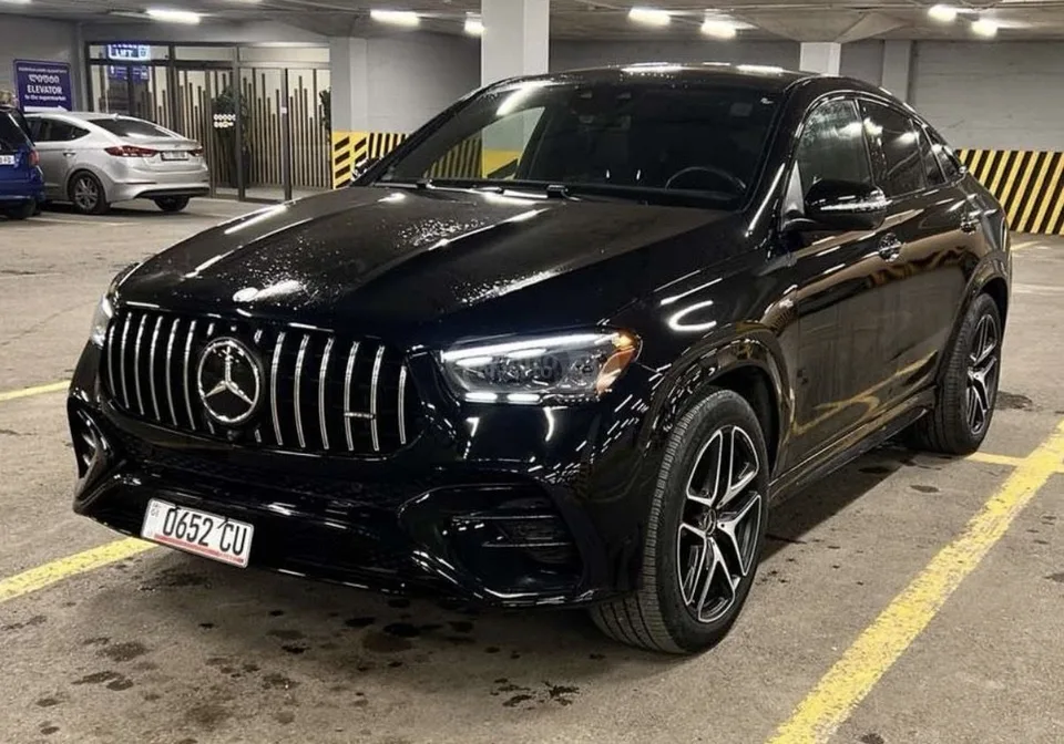 Mercedes-Benz GLE Coupe AMG 53 2023 — миниатюра 3