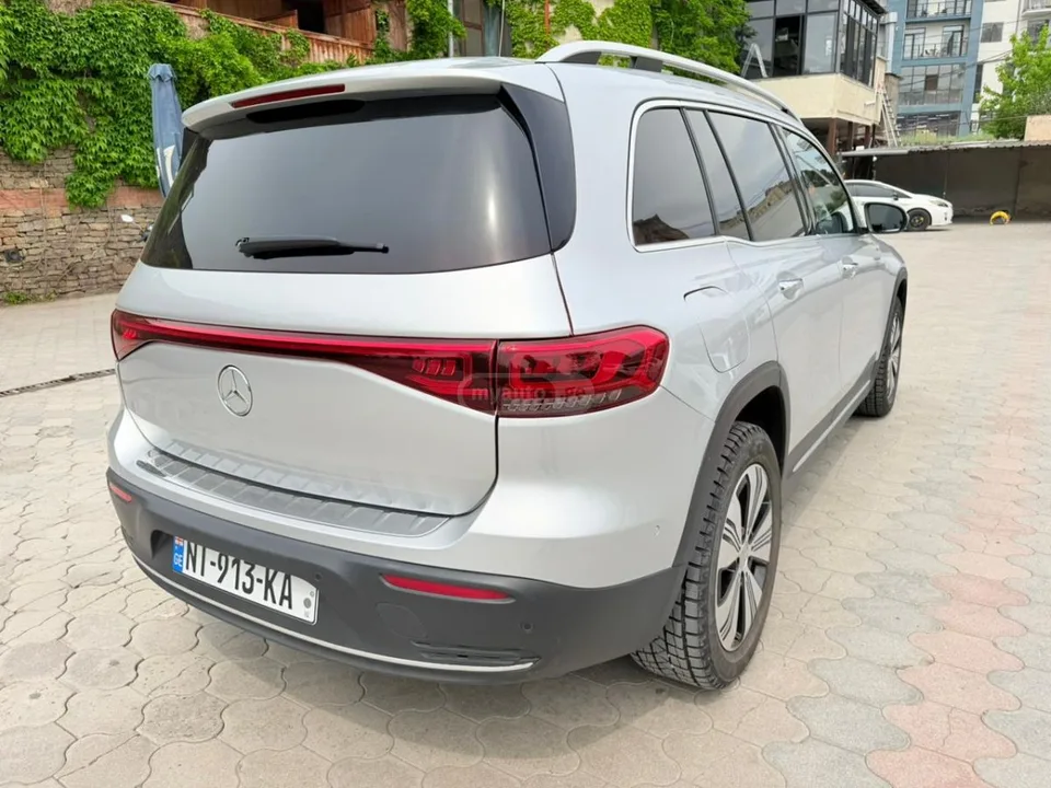 Mercedes-Benz EQB 300 2023 — миниатюра 2