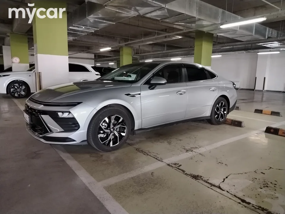 Hyundai Sonata 2024 — фото 1, купить с доставкой в Москву