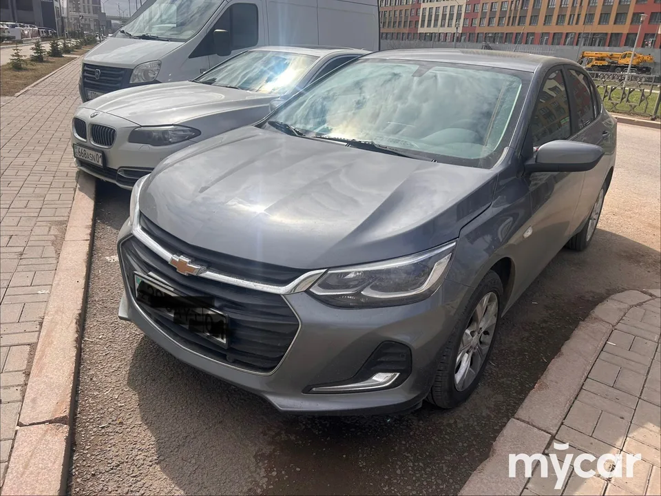 Chevrolet Onix 2025 — фото 1, купить с доставкой в Москву