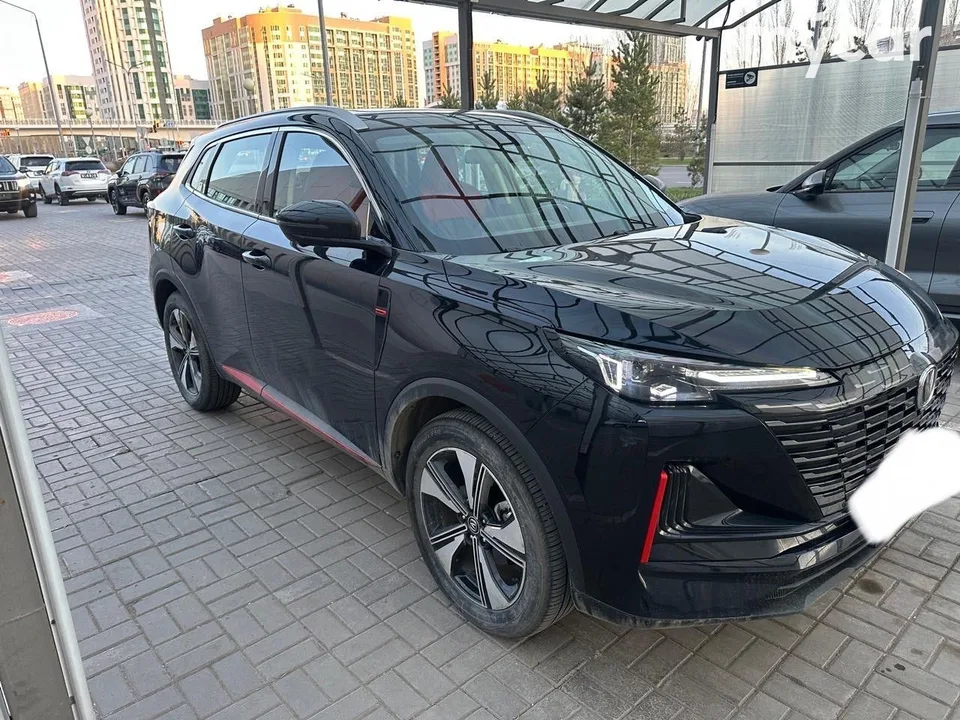 Changan CS55 Plus 2024 — фото 1, купить с доставкой в Москву