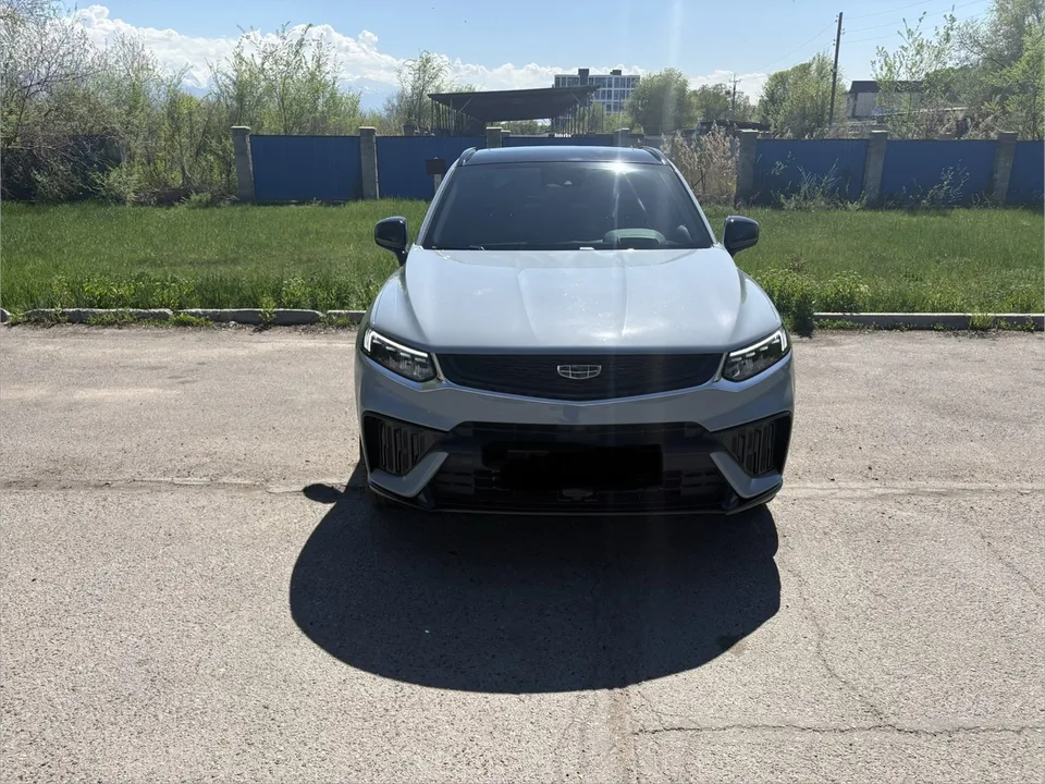 Geely Tugella 2023 — фото 1, купить с доставкой в Москву