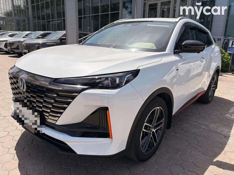 Changan CS55 Plus 2023 — фото 1, купить с доставкой в Москву