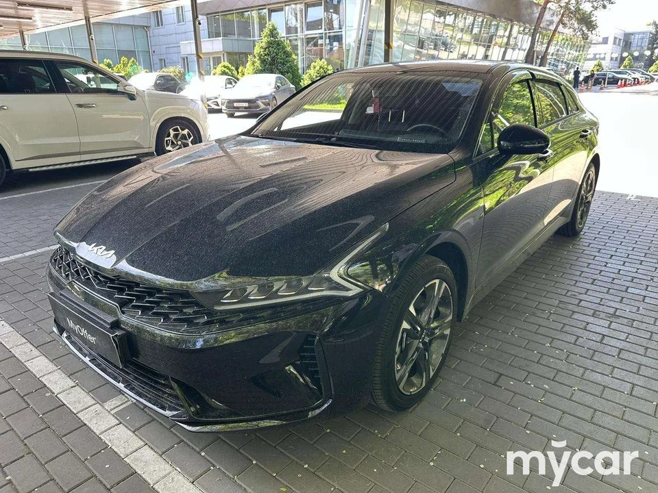 Kia K5 2025 — фото 1, купить с доставкой в Москву