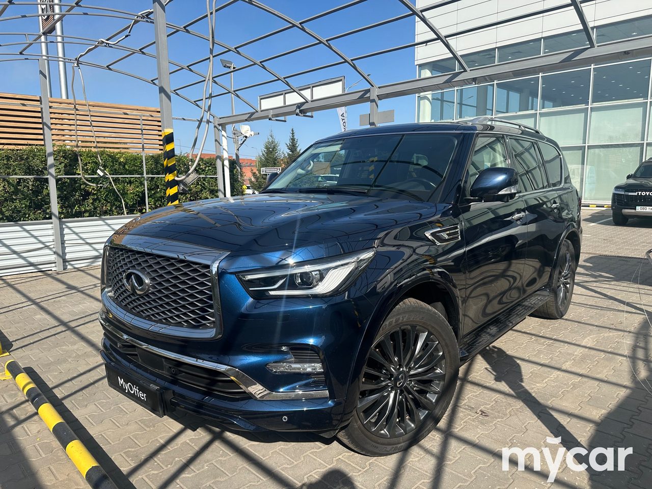 Infiniti QX80 2022