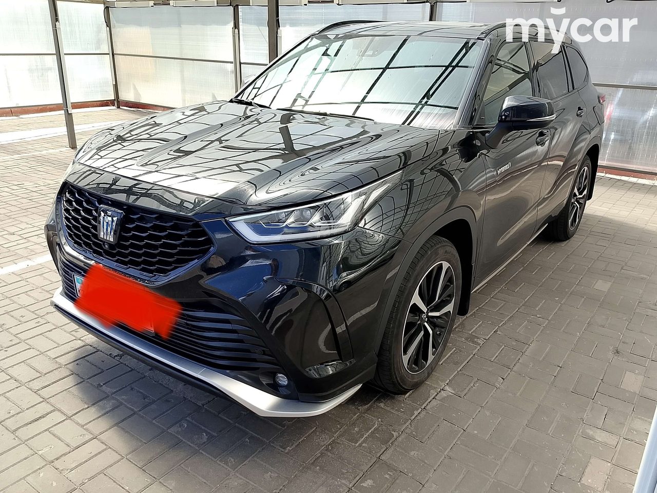 Toyota Crown Kluger 2022