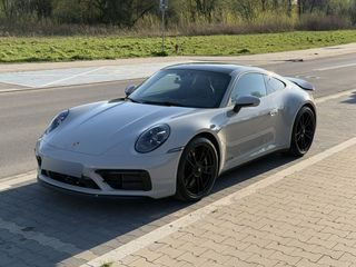 Porsche 911 2023