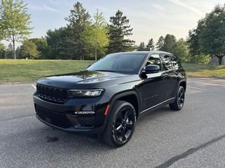 Jeep Grand 2023