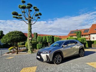 Lexus UX 2022