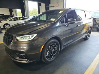 Chrysler Pacifica 2022