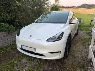 Tesla Model 2024