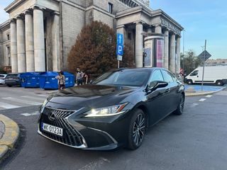 Lexus ES 2023
