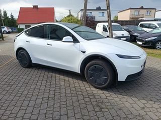 Tesla Model 2025