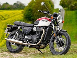 TRIUMPH Bonneville 2024