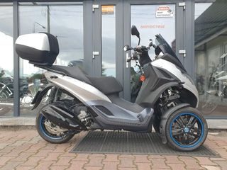 Piaggio MP-3 2022