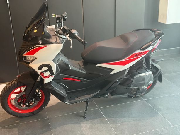 aprilia SR 2025