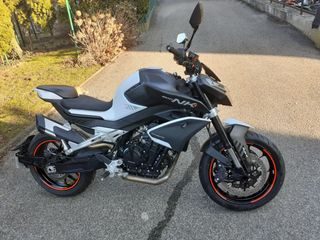 CFMoto 800 NK Advanced 2025